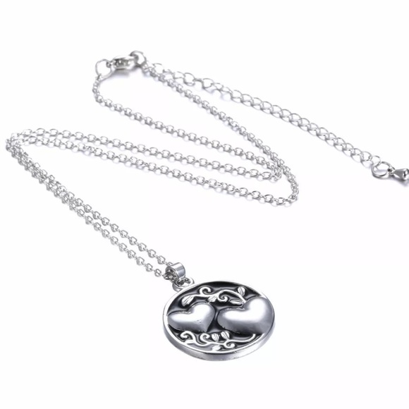 🆕Sisters Necklace (Z29) - Picture 2 of 6